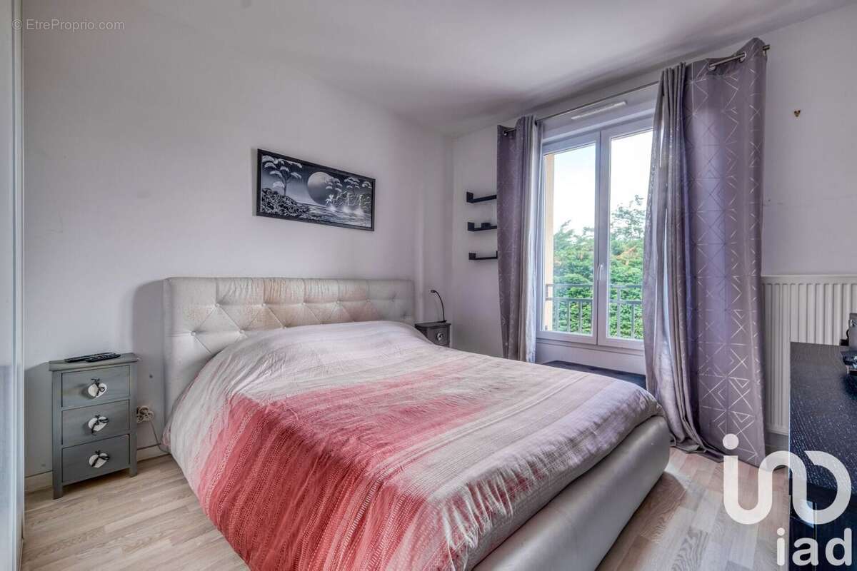 Photo 7 - Appartement à NEUFMOUTIERS-EN-BRIE