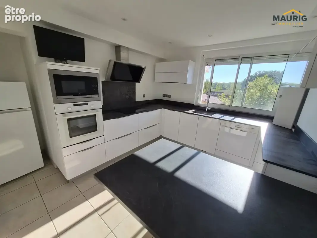 Maison 4 chambres avec piscine, double garage et terrain de 1 848 m2   environnement calme - marmande - photo 2