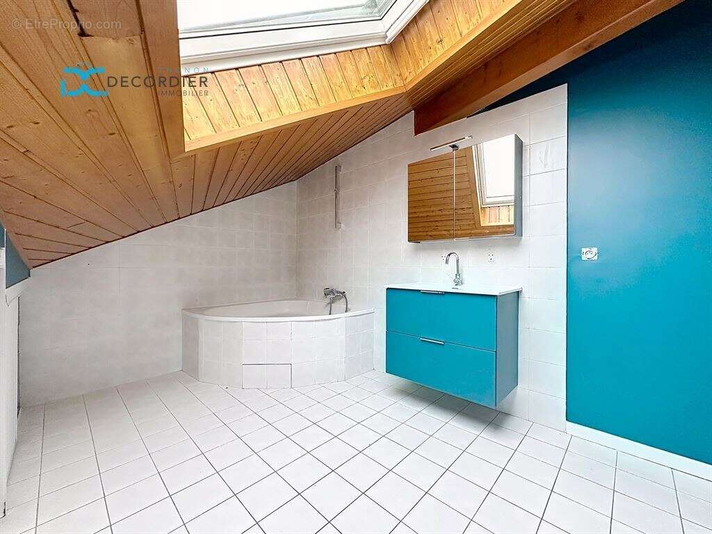 Thonon-les-Bains : T2 entièrement rénové - photo 11
