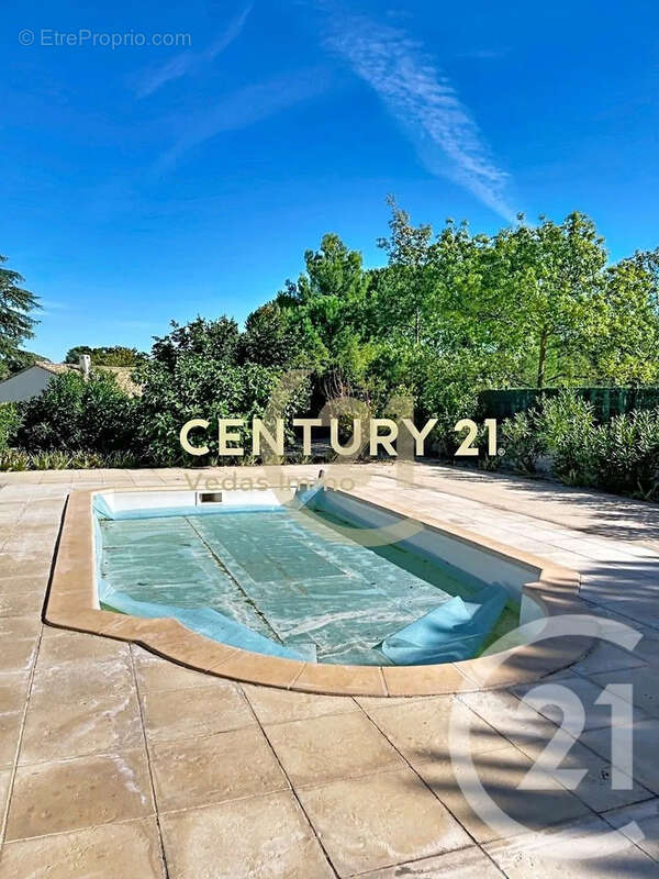 Maison à SAINT-JEAN-DE-VEDAS