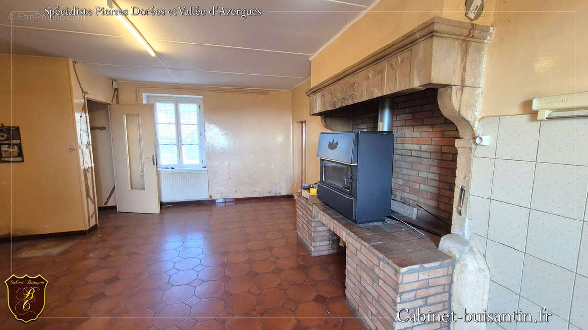 Maison en pierres centre village - photo 9
