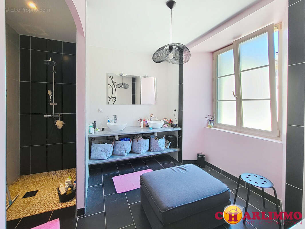 Maison 195 m² à Saint-Junien  - photo 8
