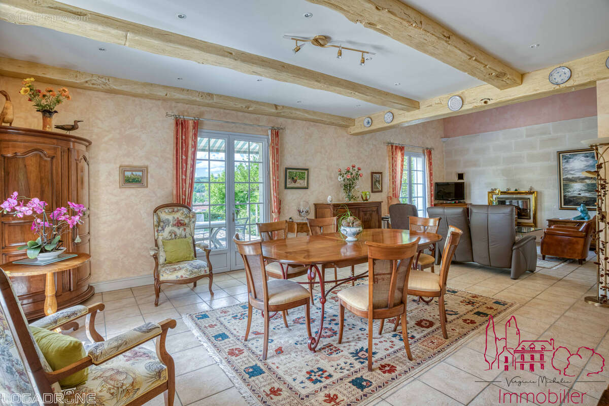 Maison à VILLAMBLARD