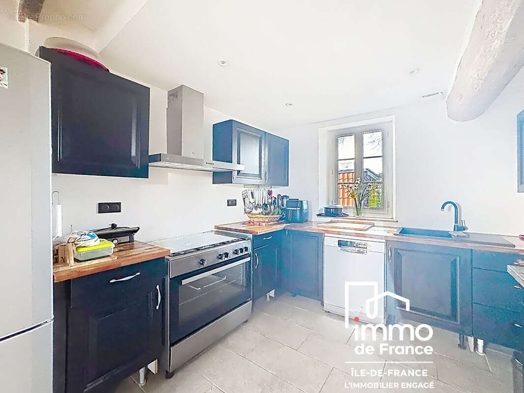 Maison à COURVILLE-SUR-EURE