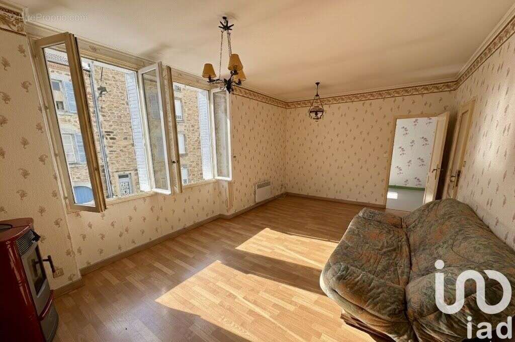 Photo 9 - Maison à PANISSIERES