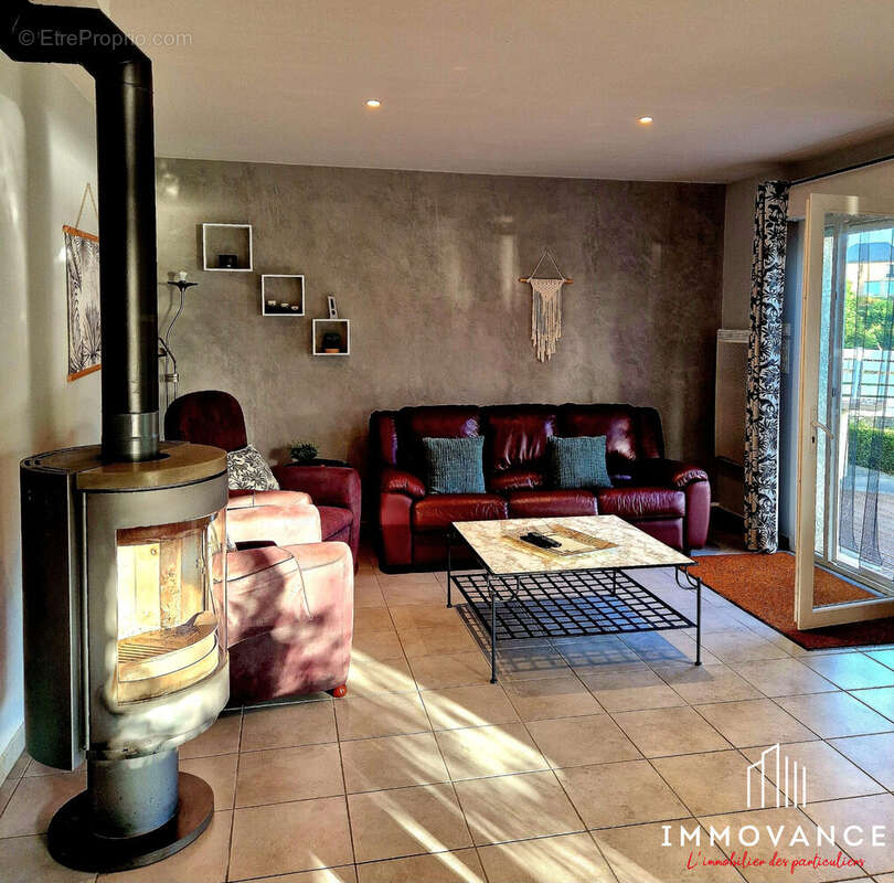 Maison à VILLEFRANCHE-DE-PANAT