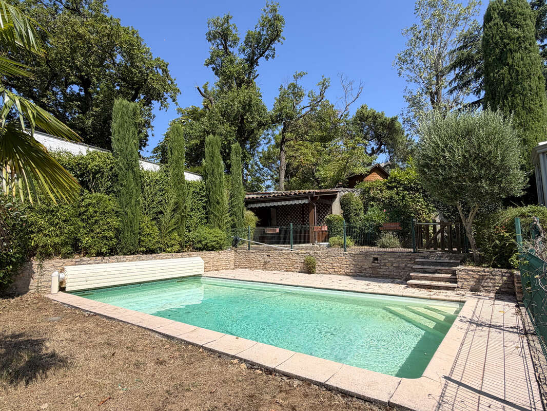 Maison T6 au grand calme avec piscine - photo 3