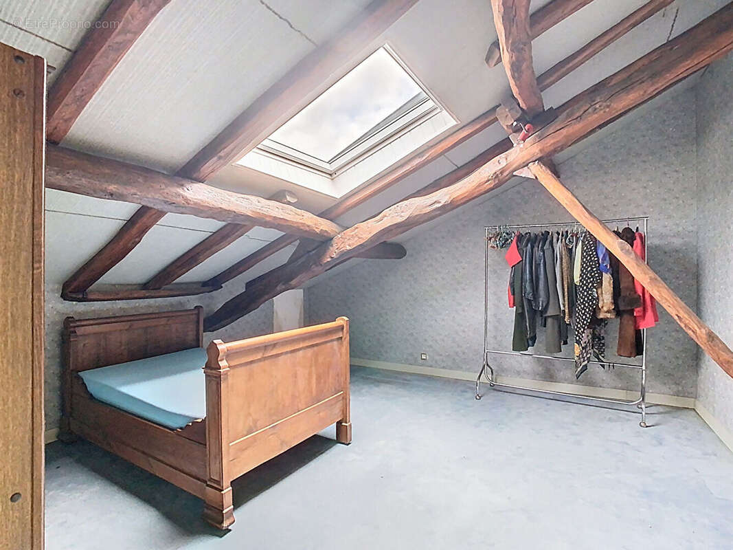 Maison à SAINT-JUNIEN