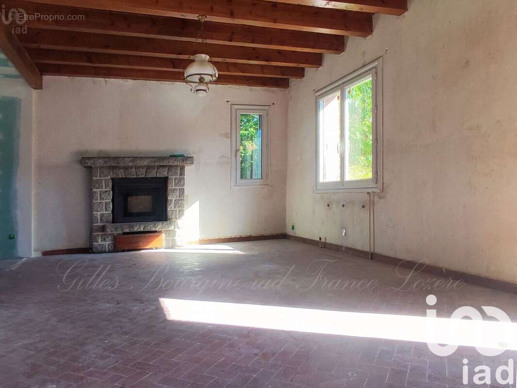 Photo 8 - Maison à AUMONT-AUBRAC