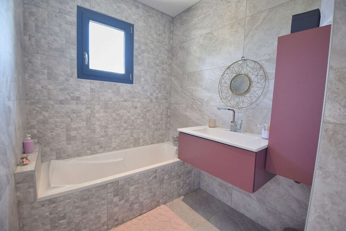 Maison à CHAZAY-D'AZERGUES