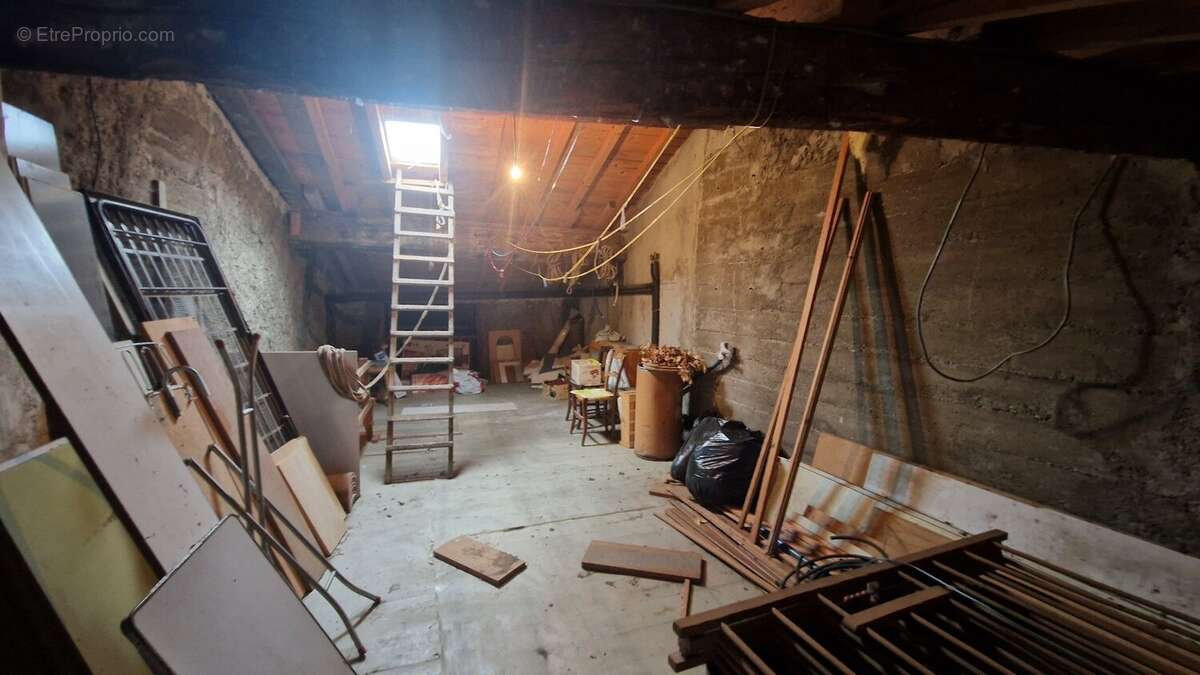 Maison à BELVIANES-ET-CAVIRAC