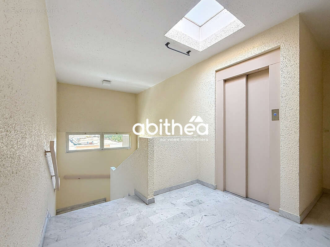 Appartement à MANDELIEU-LA-NAPOULE