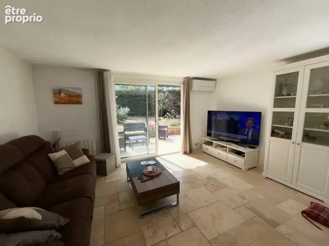 LE VAL - Belle maison provençale au calme, 5 chambres, terrain de 490 m² - photo 7