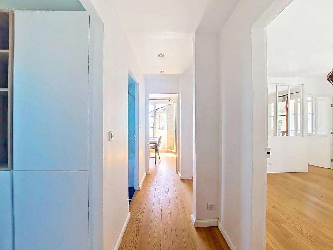 Appartement à ASNIERES-SUR-SEINE