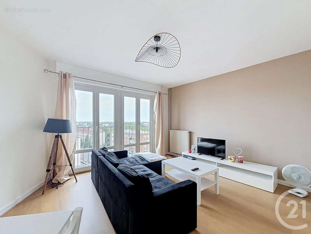Appartement 52 m² à Saint-Andre-Les-Vergers  - photo 2