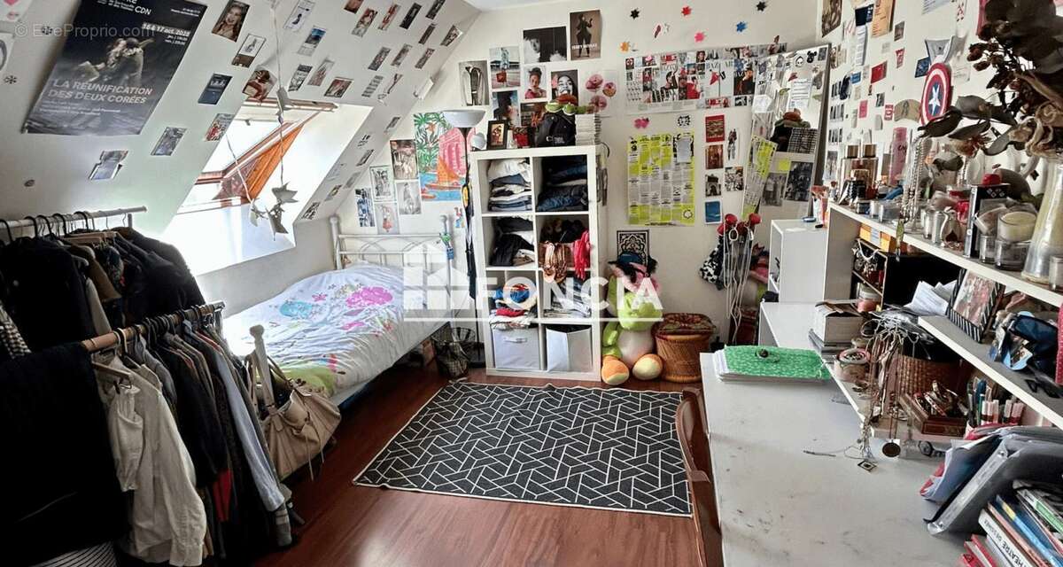 Appartement à SARTROUVILLE