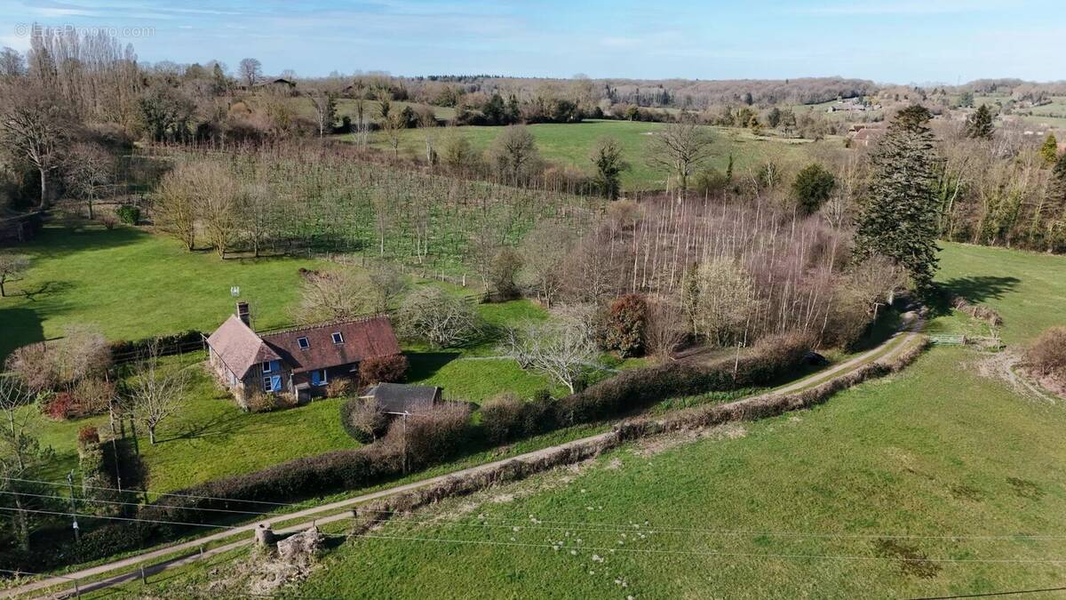 Maison à SAINT-GEORGES-EN-AUGE