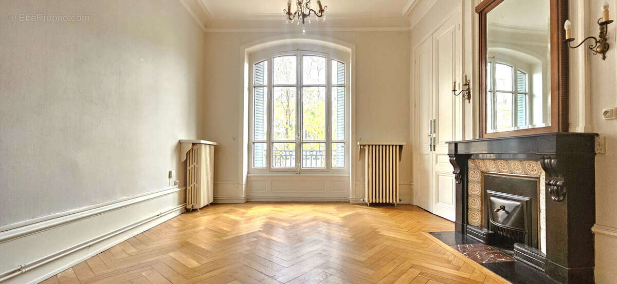 Appartement à LYON-8E