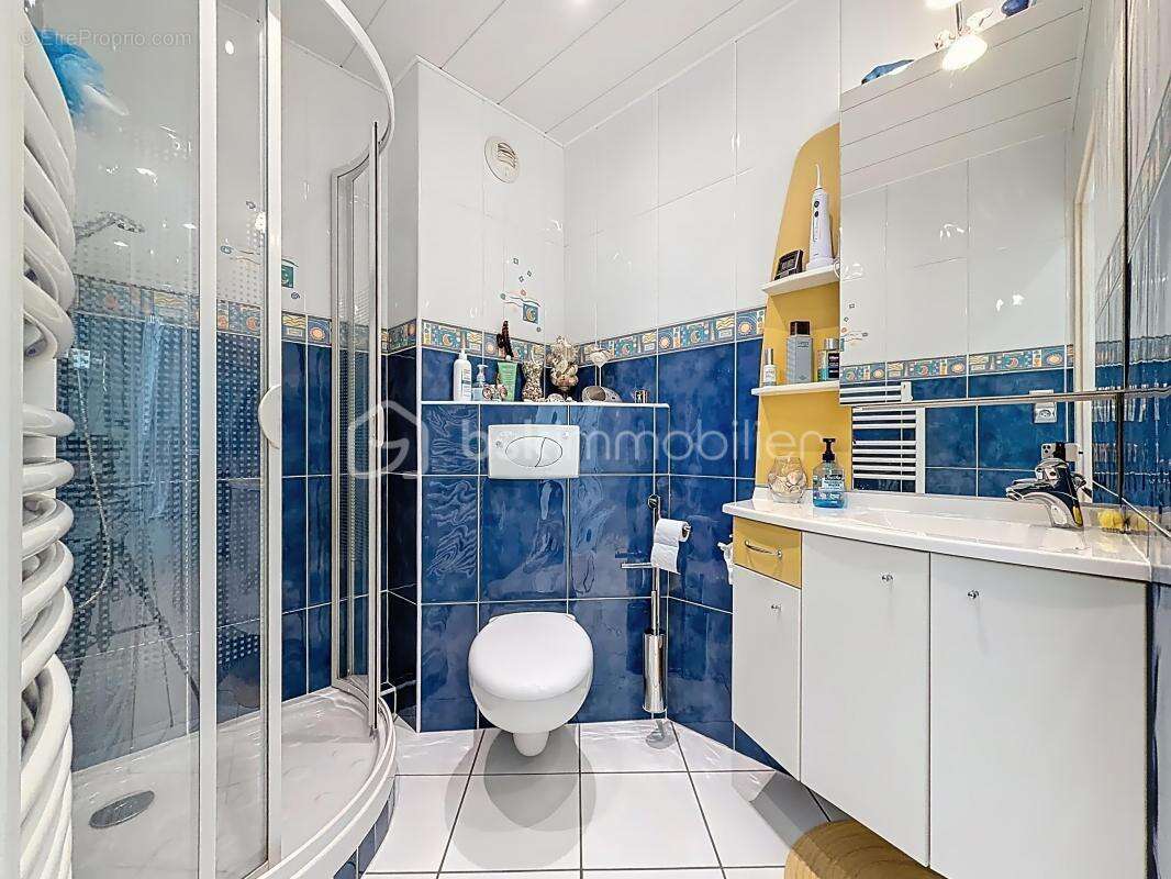 Appartement à FONTAINE