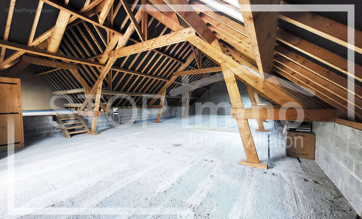 Maison à ESTREELLES