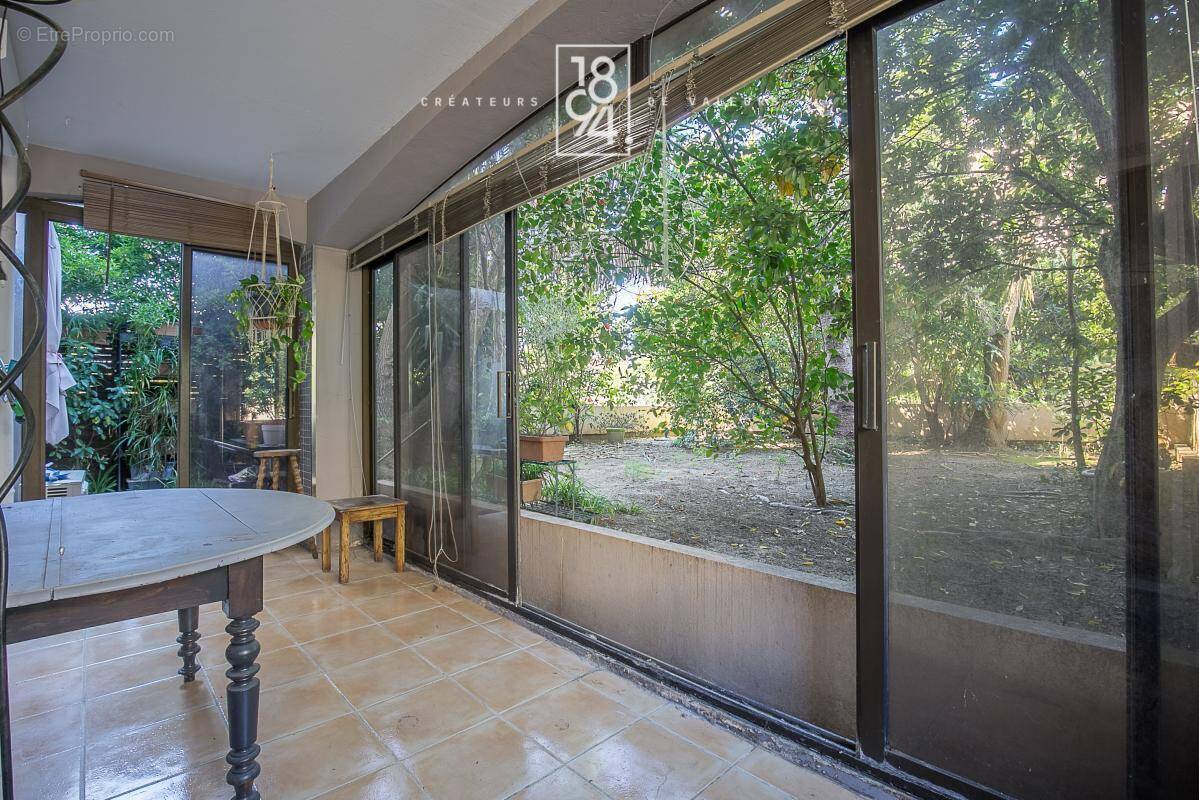 Appartement à MARSEILLE-12E
