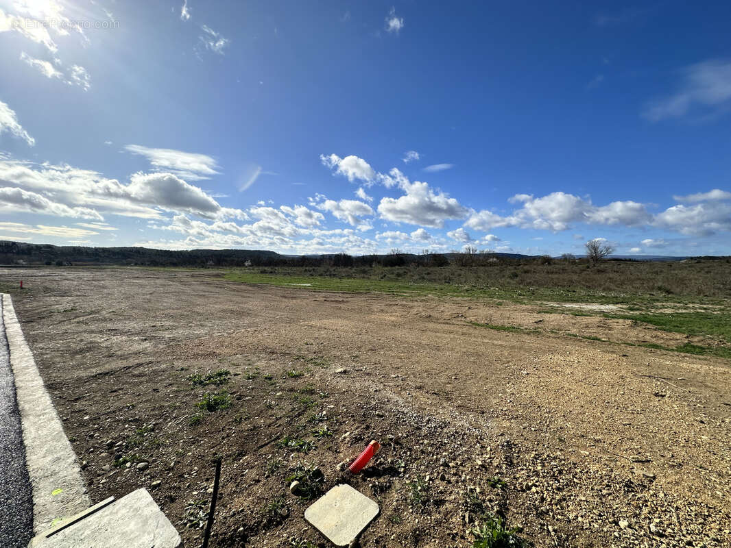 Terrain à FERRALS-LES-CORBIERES