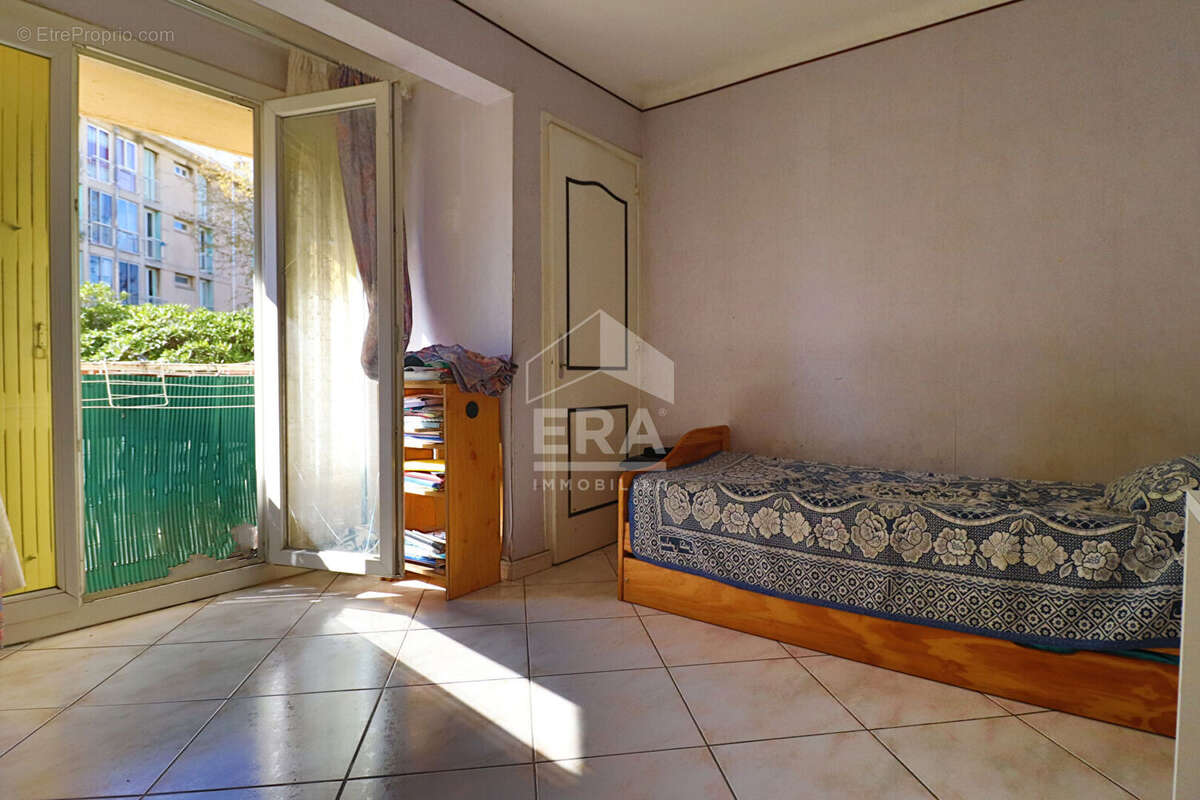 Appartement à MARSEILLE-9E