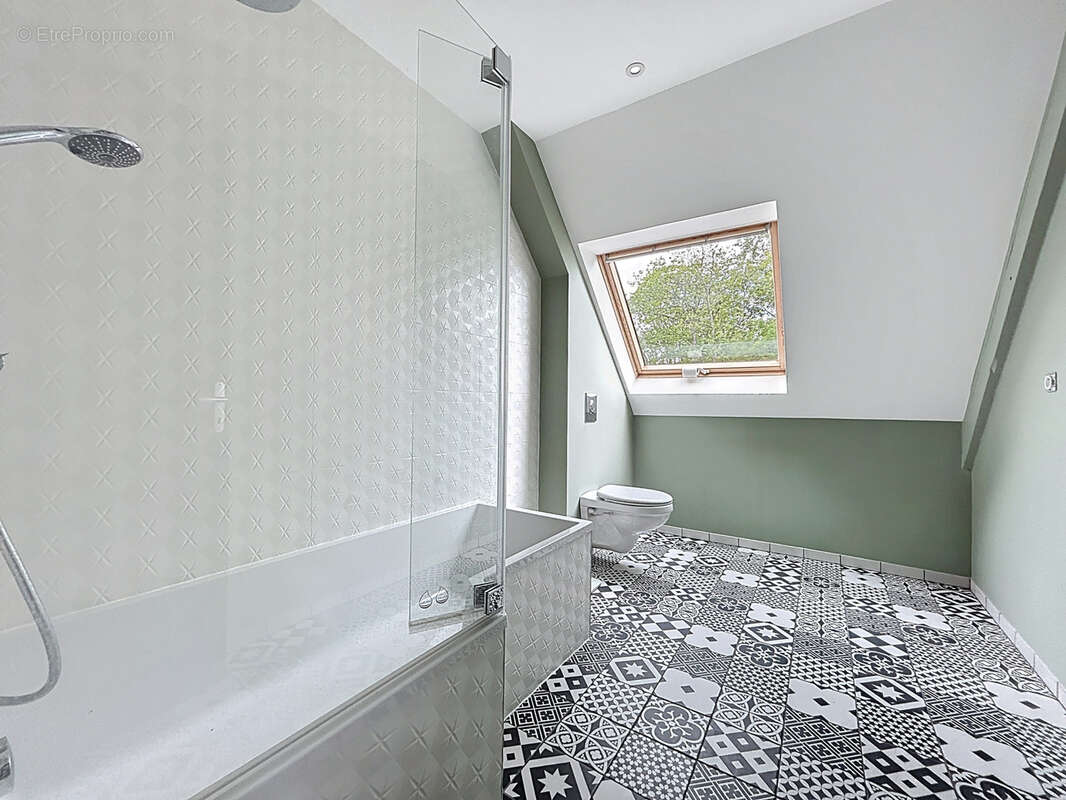 Maison à SAINT-MAURICE-EN-COTENTIN