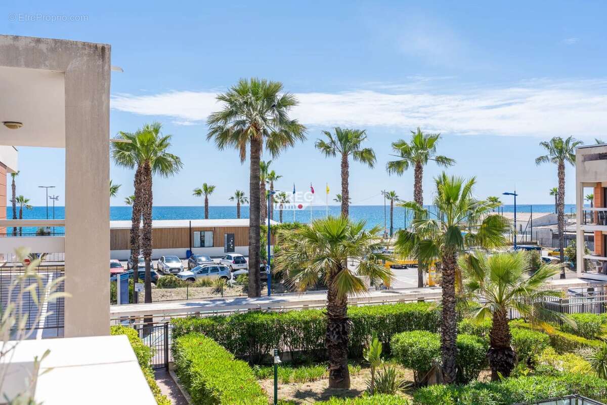 Appartement à VILLENEUVE-LOUBET