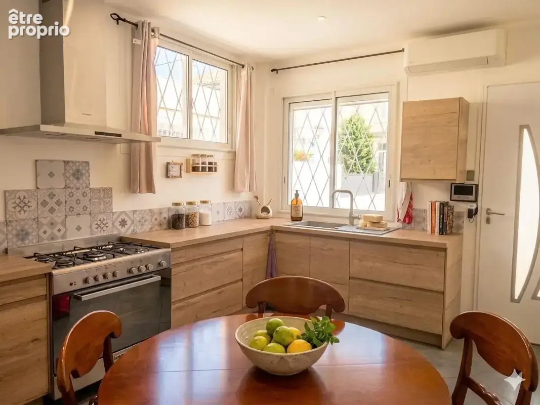 Photo Appartement à Plan-De-Cuques au prix de 219 000€