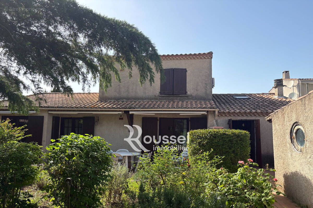 Maison à POUSSAN