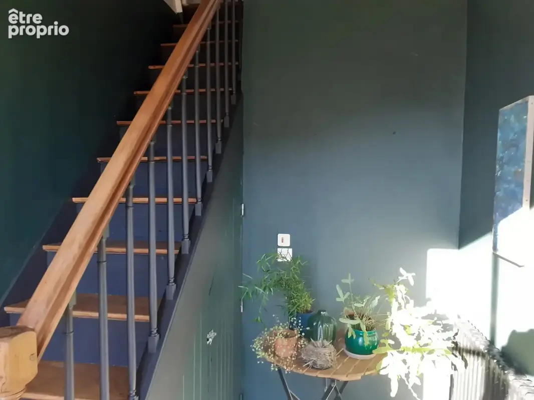 Maison de bourg rénovée avec grand jardin arboré - photo 5
