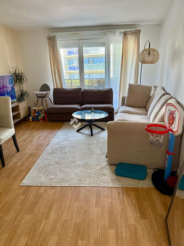 Appartement à TORCY