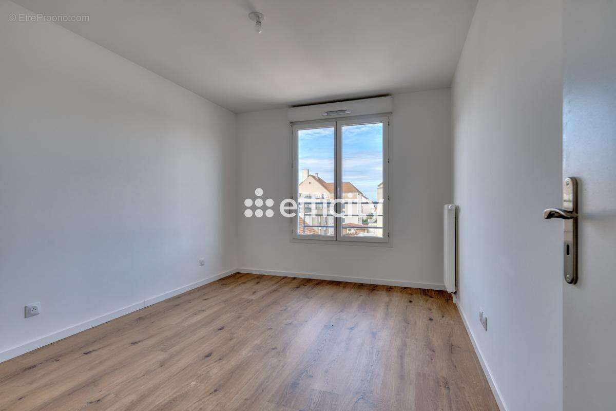 Appartement à BROU-SUR-CHANTEREINE