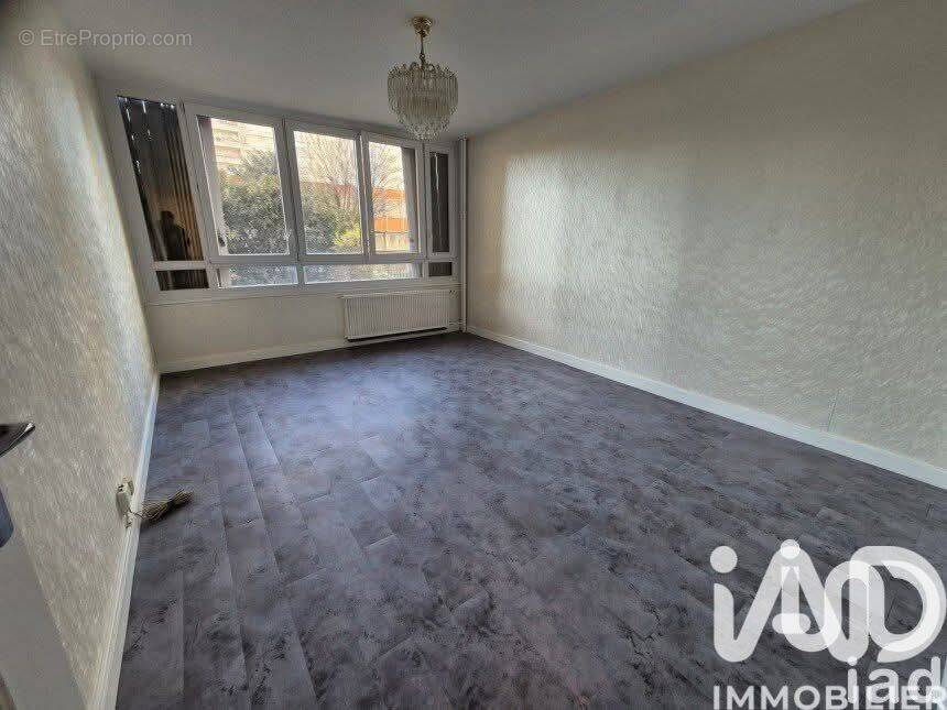 Photo 1 - Appartement à AUBERVILLIERS