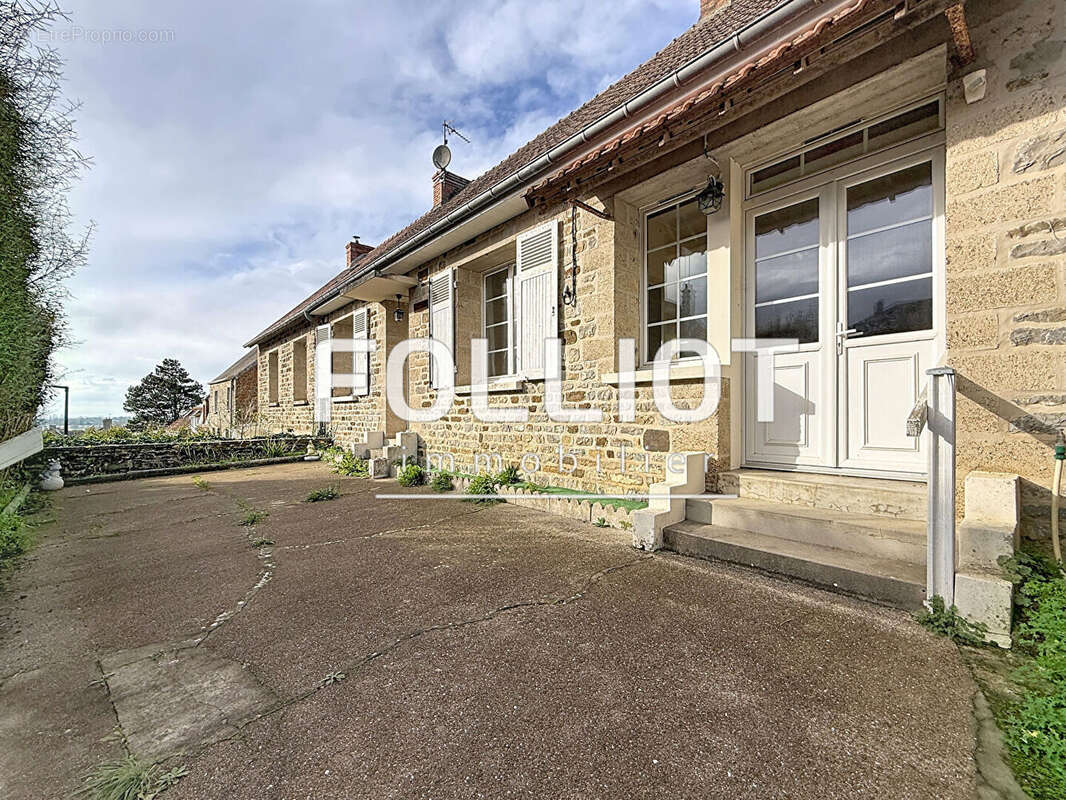 Maison à SAINT-GEORGES-DE-LA-RIVIERE