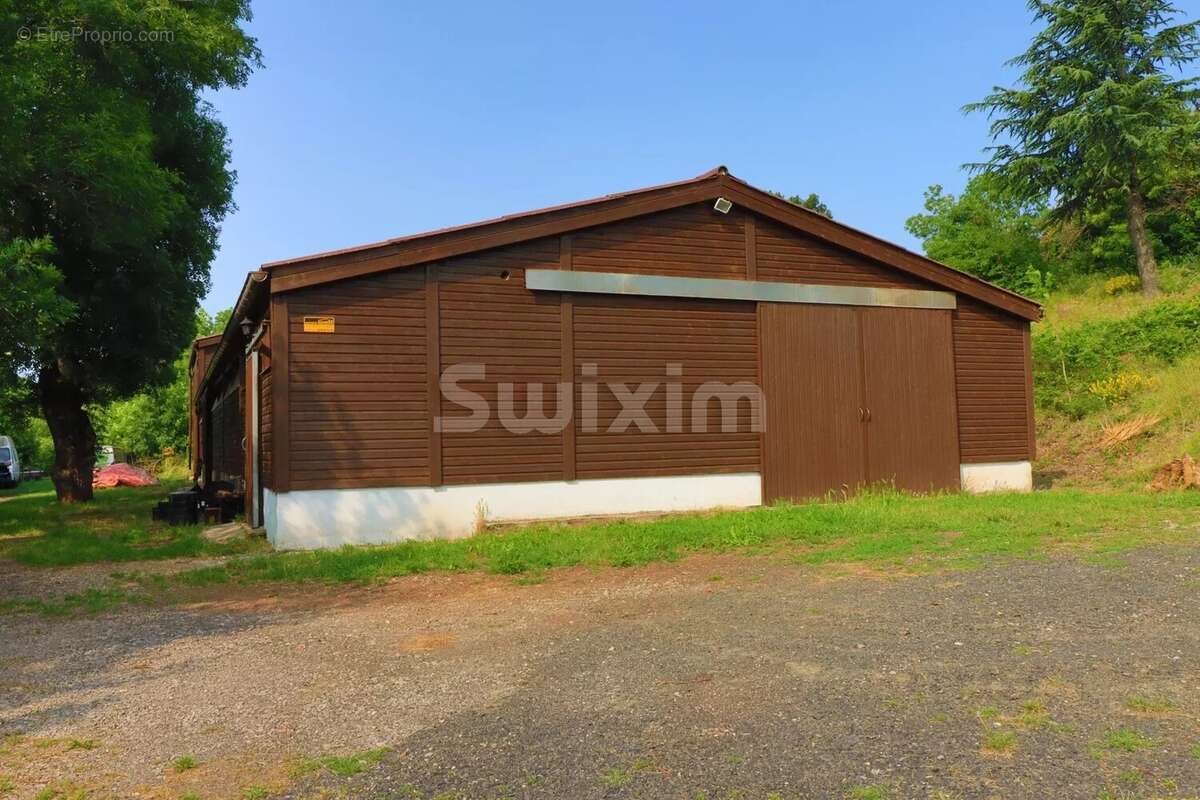 Maison à SAINT-GINEIS-EN-COIRON