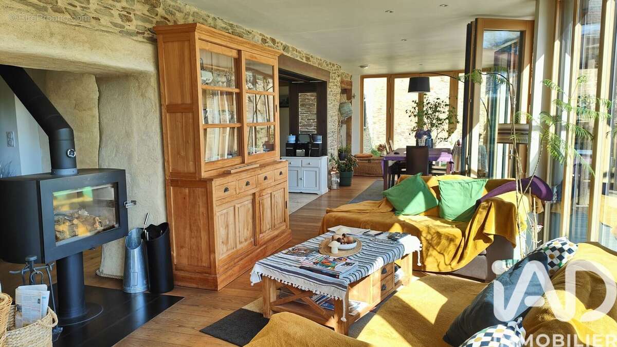 Photo 3 - Maison à THORIGNE-FOUILLARD