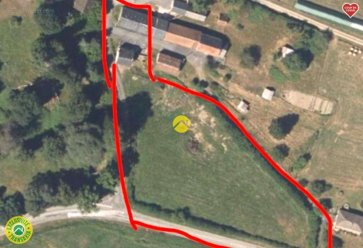 Fermette et grange + 7.500 m2 - photo 2