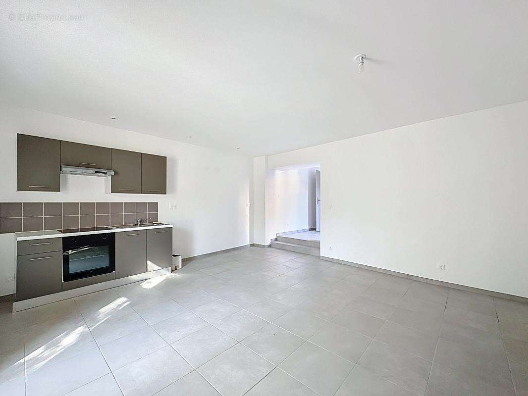 Maison à LOIRE-SUR-RHONE