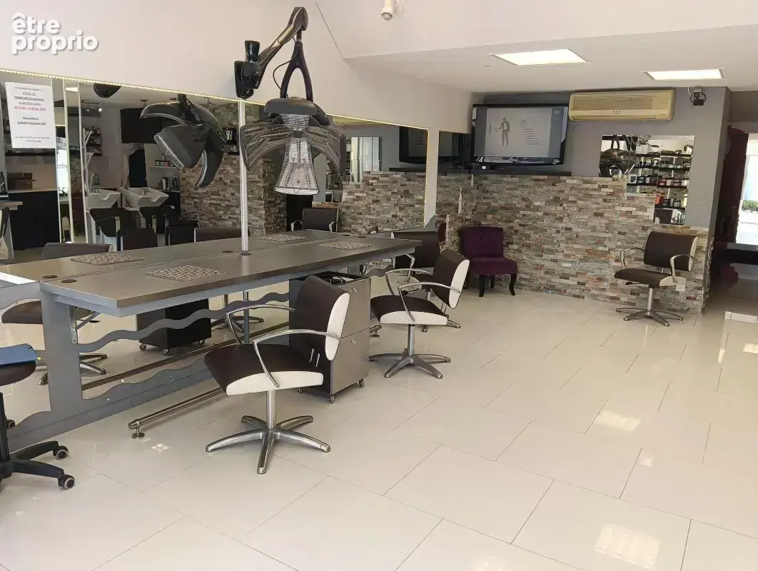 Salon de coiffure à la Moutonne - photo 1