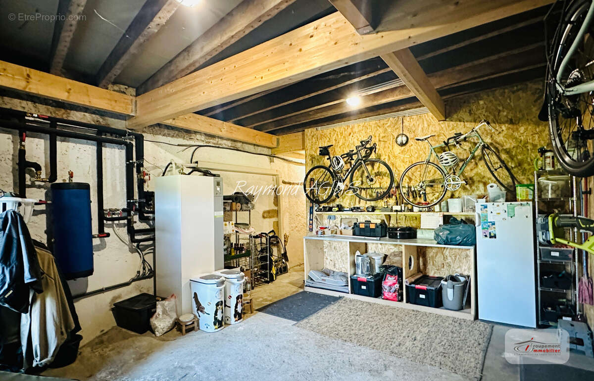 Maison à SAINT-EMILION