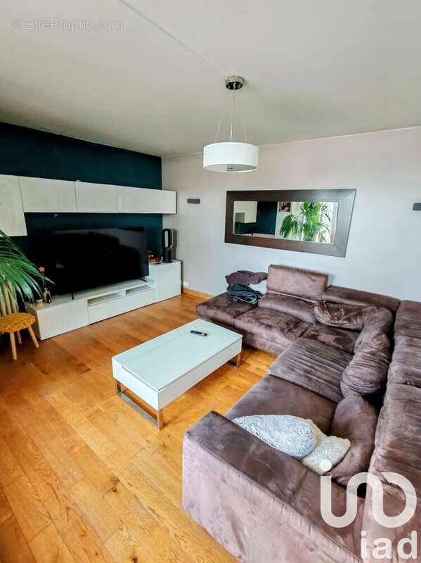 Photo 2 - Appartement à VILLEMOMBLE