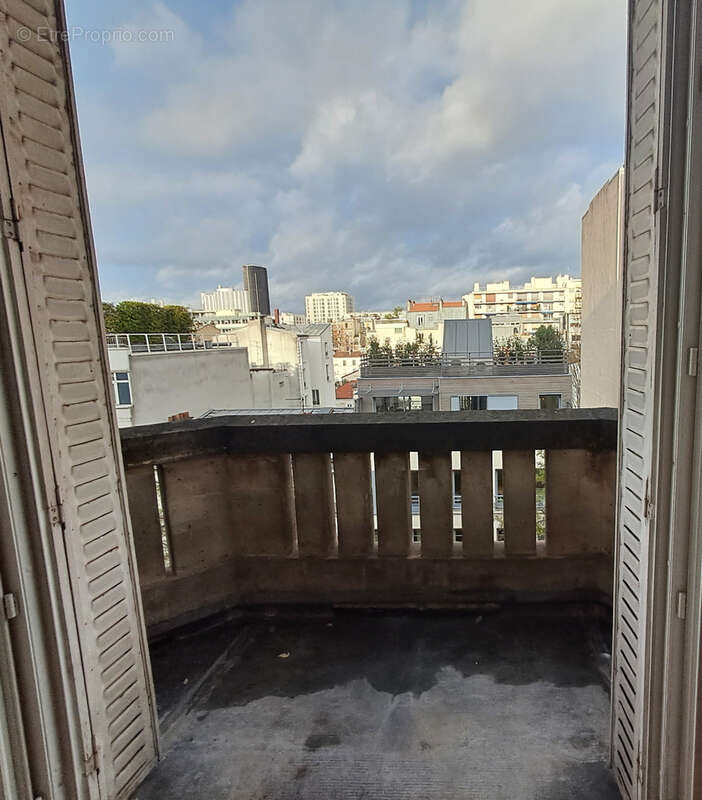 Appartement à PARIS-14E