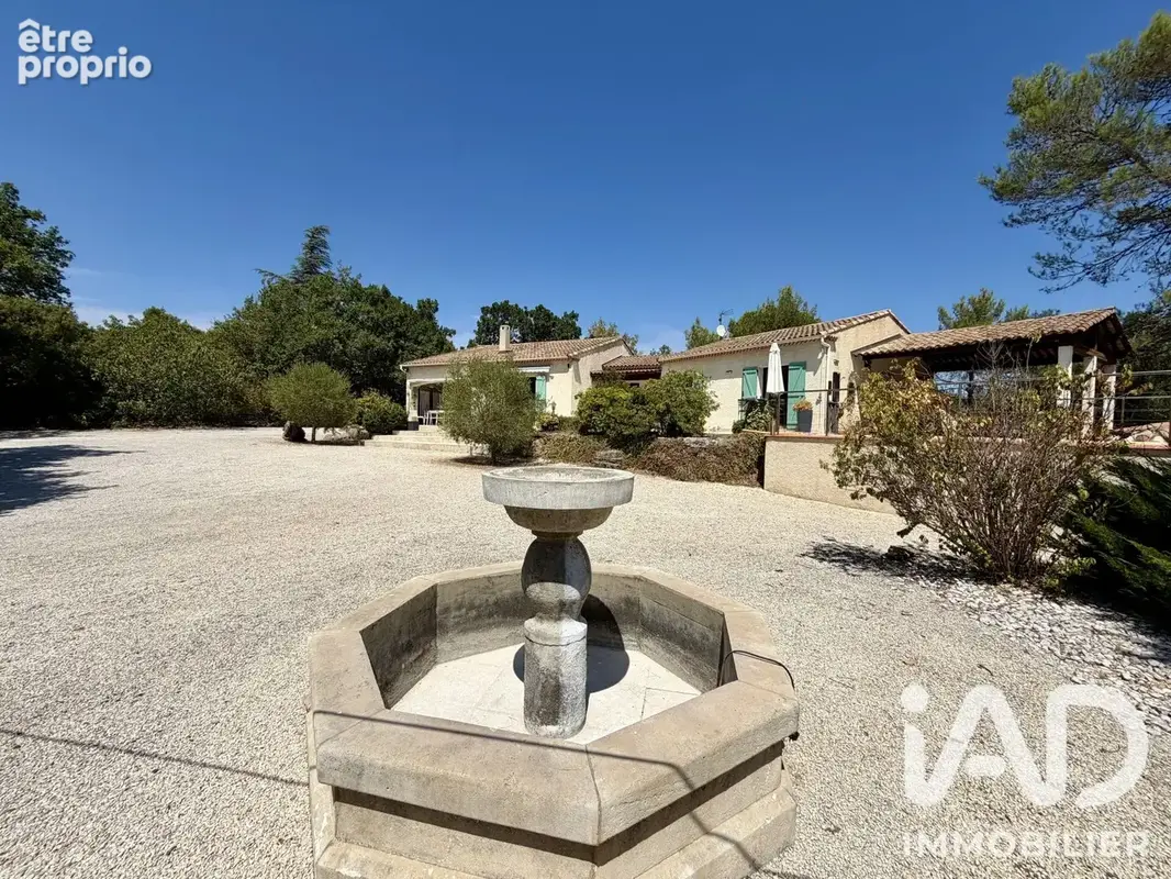 Photo 1 - Maison à SAINT-MAXIMIN-LA-SAINTE-BAUME