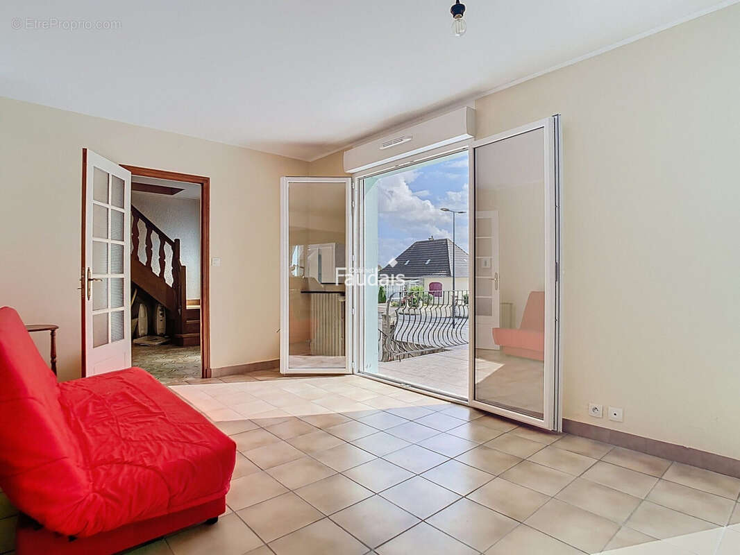 Maison 172 m² à Lithaire  - photo 5