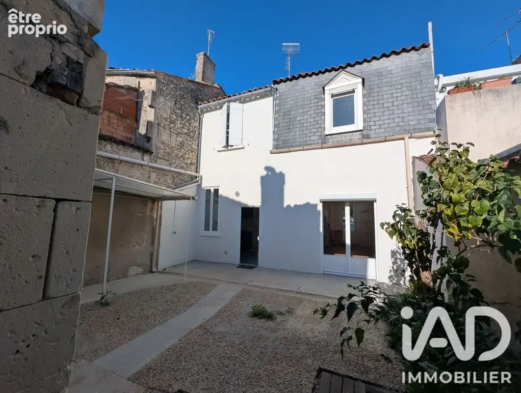 Photo 1 - Maison à COGNAC