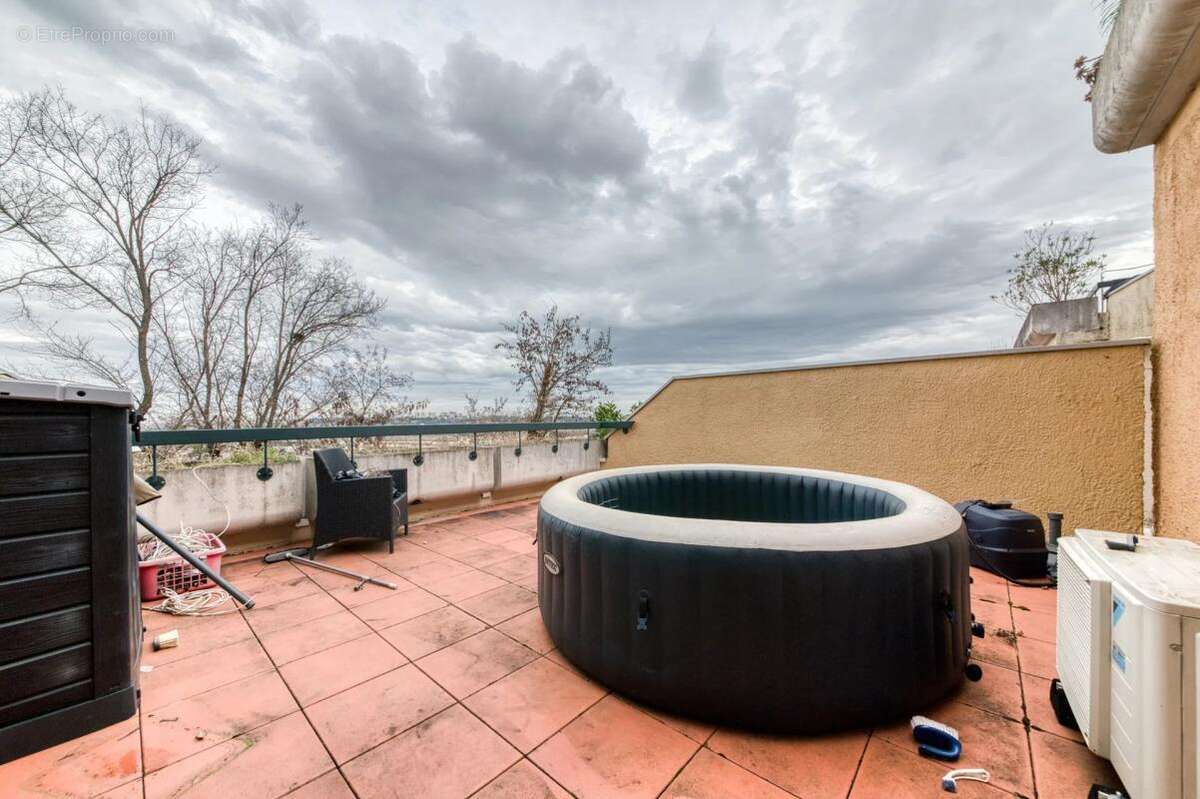 Appartement à IRIGNY