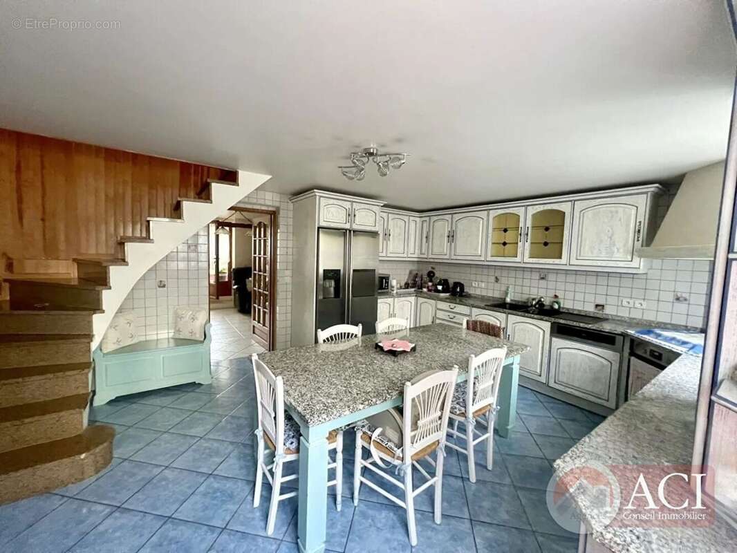 59952605c.jpg - Maison à PIERREFITTE-SUR-SEINE