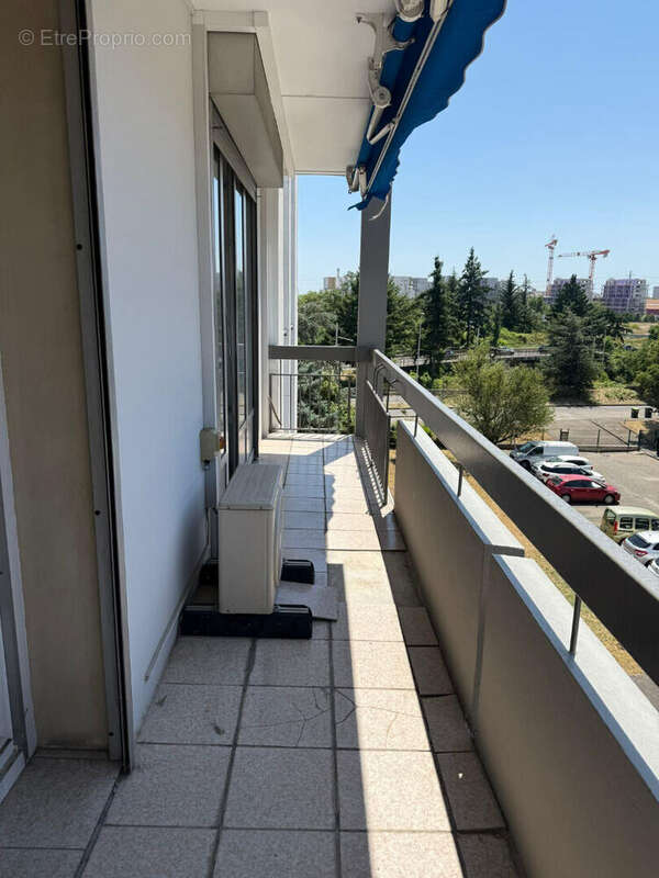 Appartement à LYON-8E